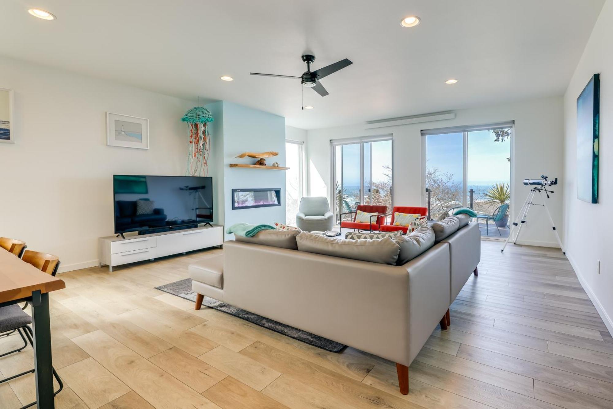 Scenic Depoe Bay Townhome With Deck Less Than 1 Mi To Parks! Zewnętrze zdjęcie